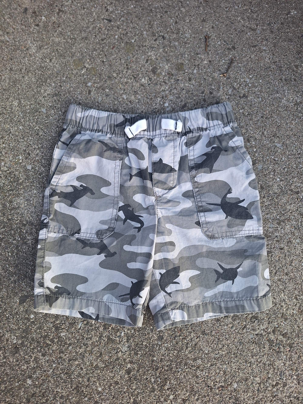 Size 3T Boy's Carter's Gray Camo Shark Print Kids Shorts 100% Cotton